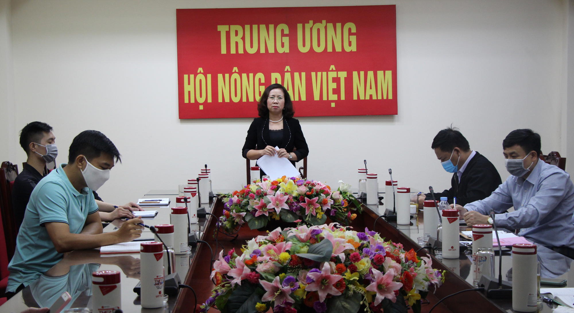 Phó Chủ tịch Trung ương Hội NDVN Bùi Thị Thơm: Xây dựng một thế hệ nông dân mới năng động - Ảnh 1.