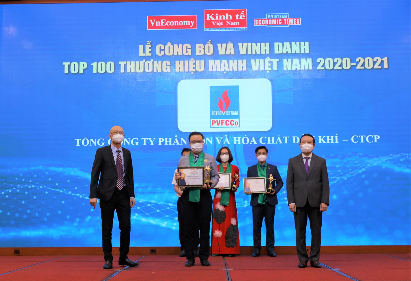 Đạm Phú Mỹ được vinh danh Top 100 Thương hiệu mạnh Việt Nam 2020 - 2021 - Ảnh 1.
