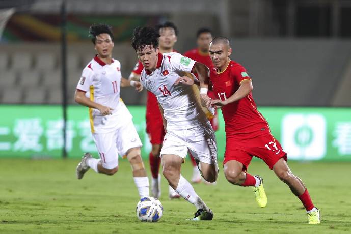 ĐT Việt Nam bị thổi 7 quả penalty/8 trận: Lỗi tại V.League? - Ảnh 1.