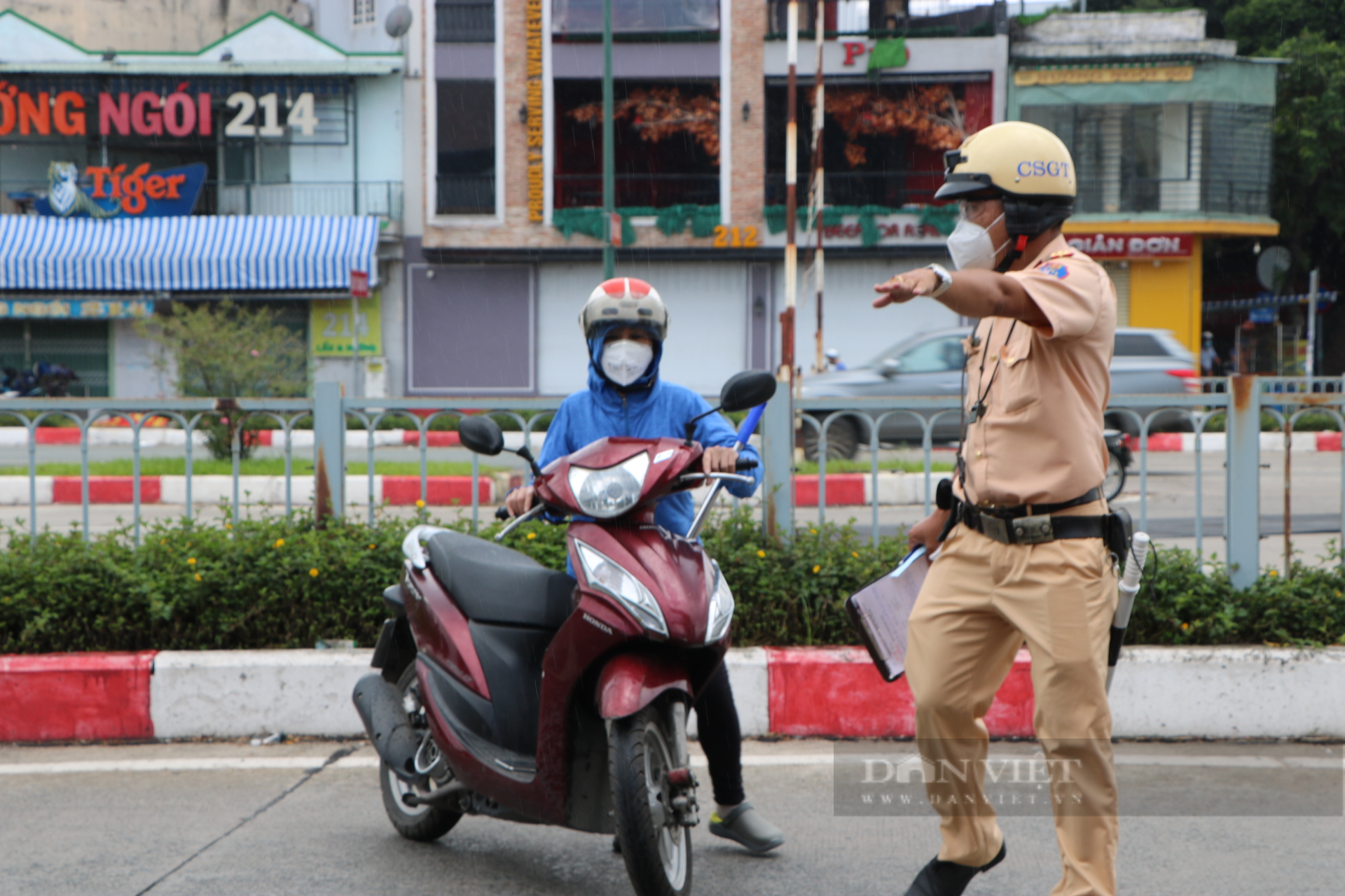 Nộp kho bạc hơn 20 tỷ tiền vi phạm giao thông sau nửa tháng nới lỏng giãn cách - Ảnh 2.