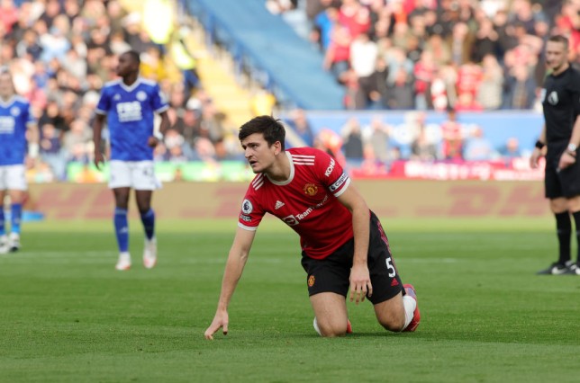 10 lần Harry Maguire biến thành gã hề và &quot;thánh bóp team&quot; - Ảnh 7.