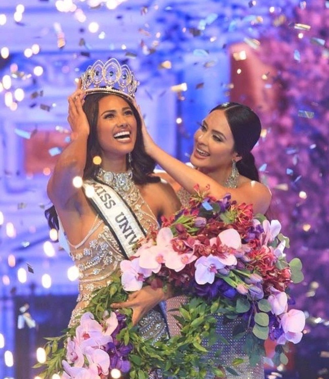 Nhan sắc của tân Hoa hậu Hoàn vũ Puerto Rico khiến Kim Duyên &quot;dè chừng&quot; ở Miss Universe 2021 - Ảnh 2.