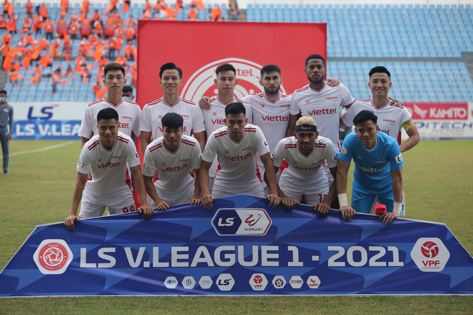 Viettel FC có động thái bất ngờ với chân sút Việt Phong - Ảnh 1.