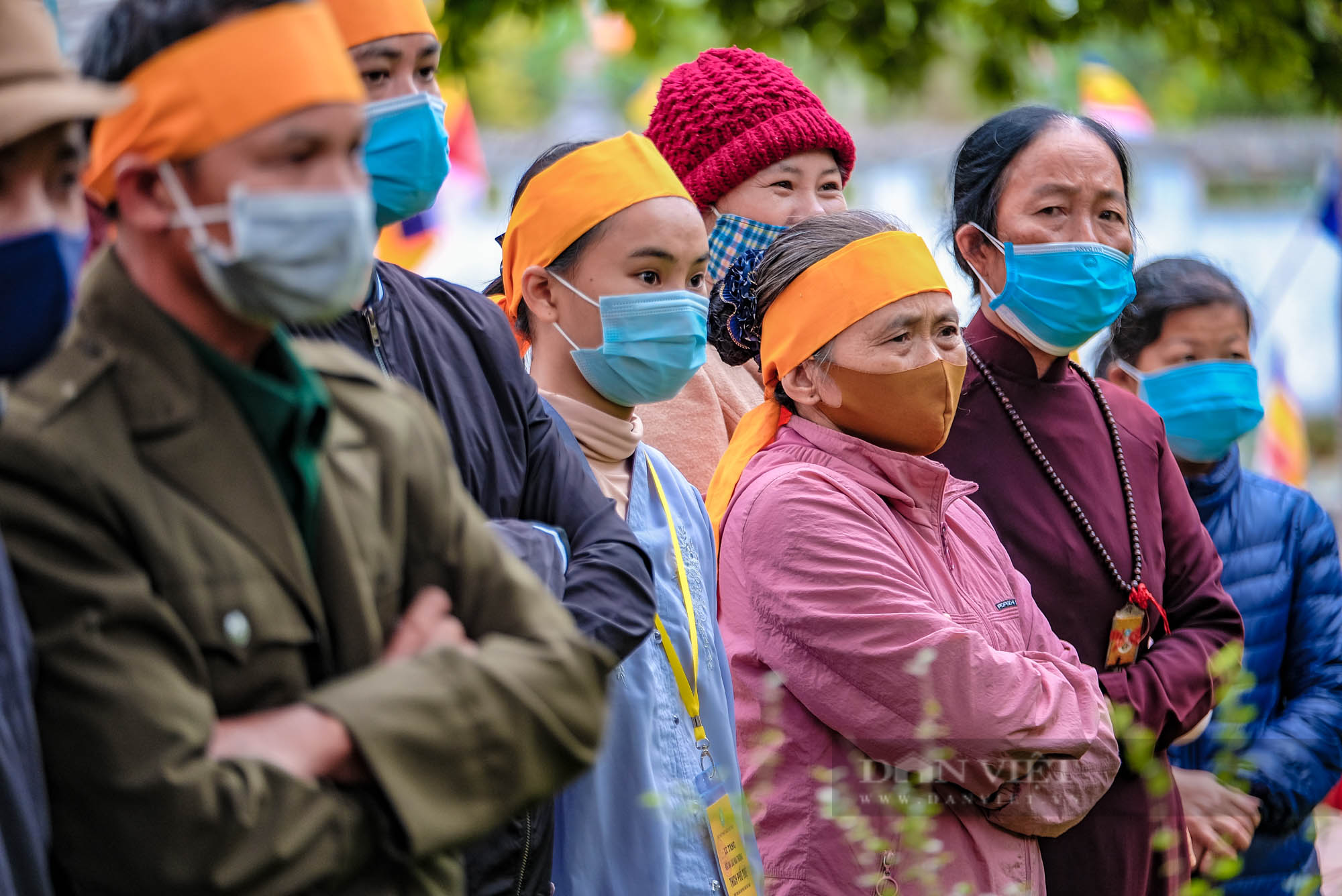 Phật tử thập phương xúc động, tôn kính vái vọng trong Lễ tang Đại lão Hòa thượng Thích Phổ Tuệ - Ảnh 6.