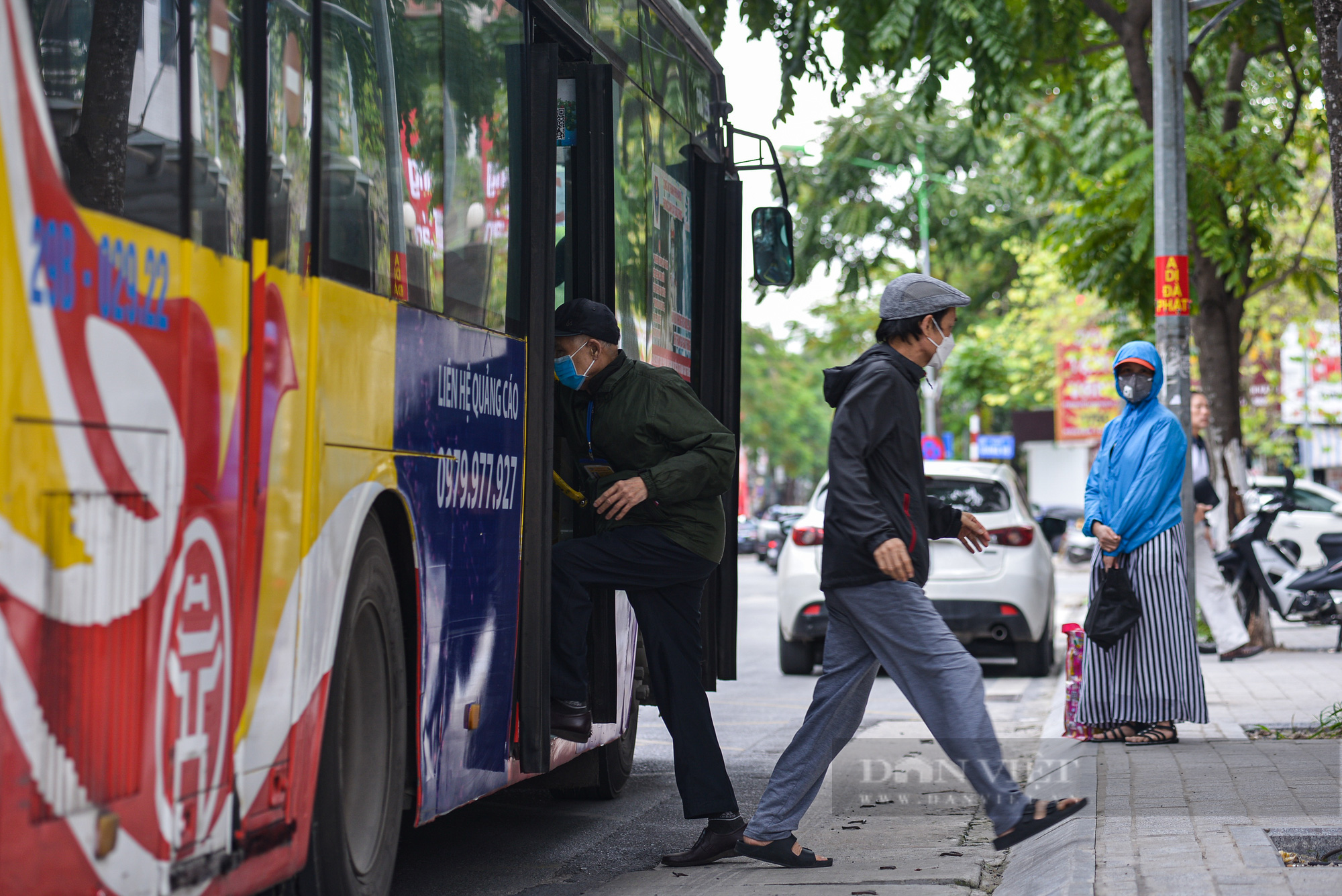 Hà Nội: Lên phương án nhân rộng điểm dừng xe buýt chuẩn châu Âu - Ảnh 5.