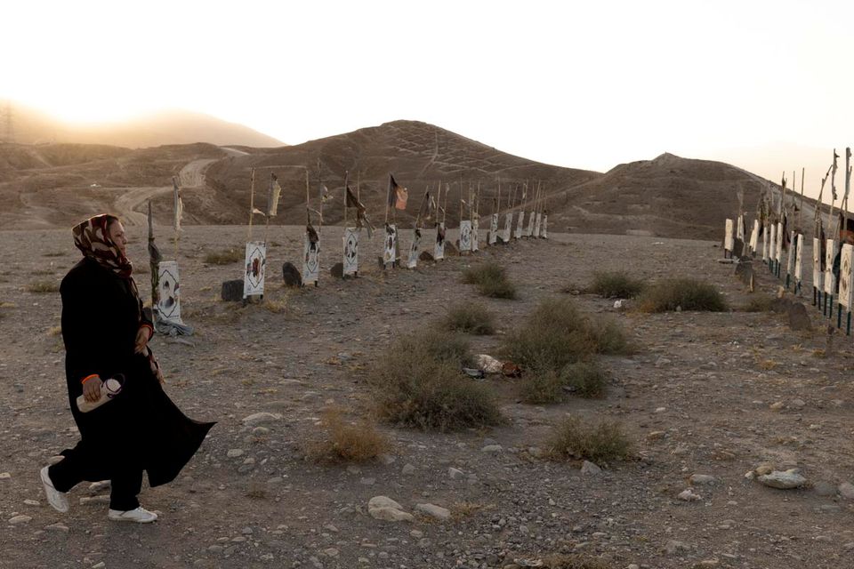 Cuộc sống &quot;địa ngục&quot; của người Hazara dưới thời Taliban - Ảnh 1.