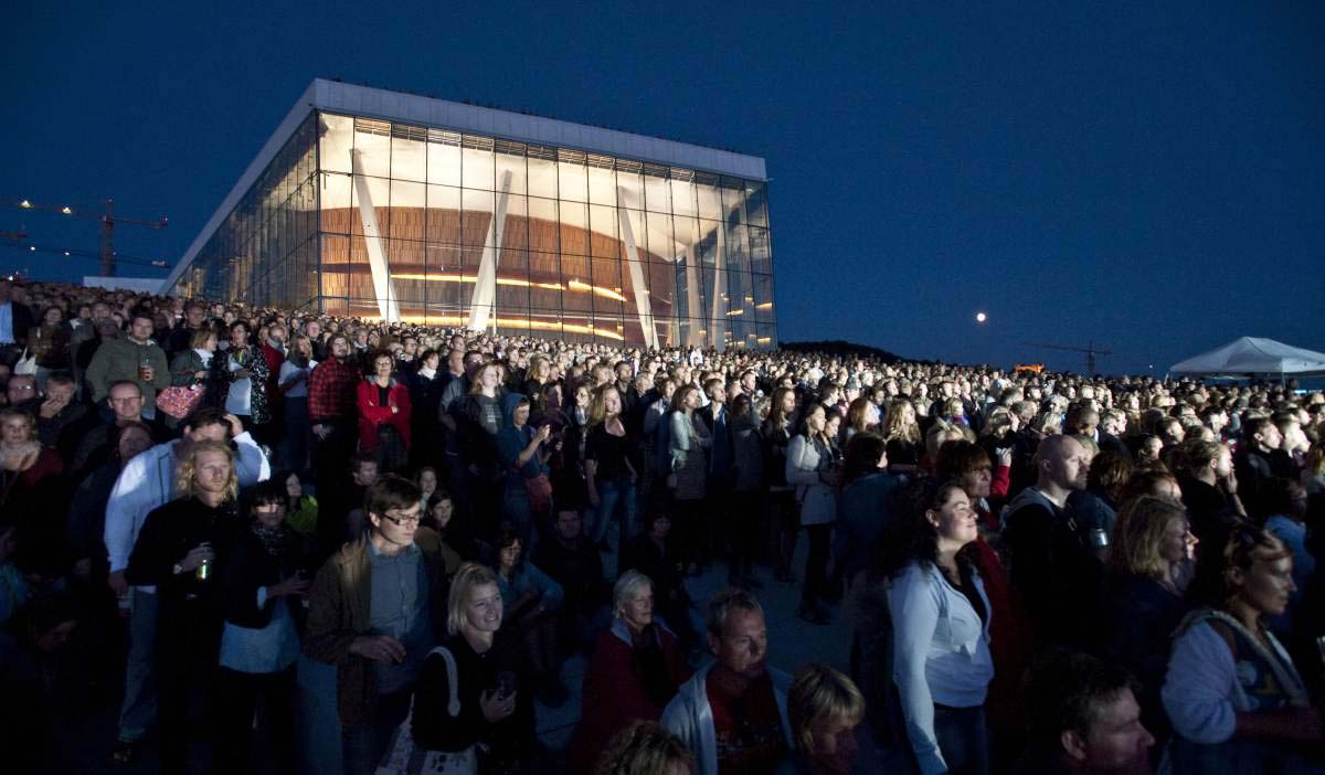 Độc đáo với tour du lịch trải nghiệm, dạo chơi trên mái nhà Oslo Opera House tại Na Uy - Ảnh 8.