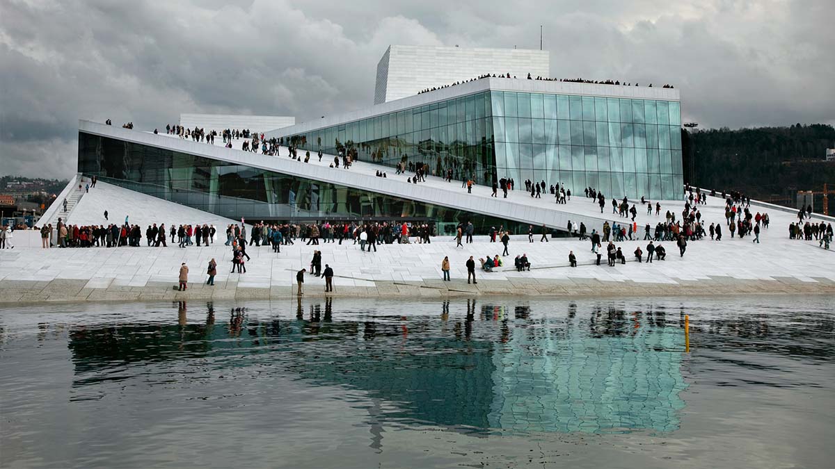 Độc đáo với tour du lịch trải nghiệm, dạo chơi trên mái nhà Oslo Opera House tại Na Uy - Ảnh 9.