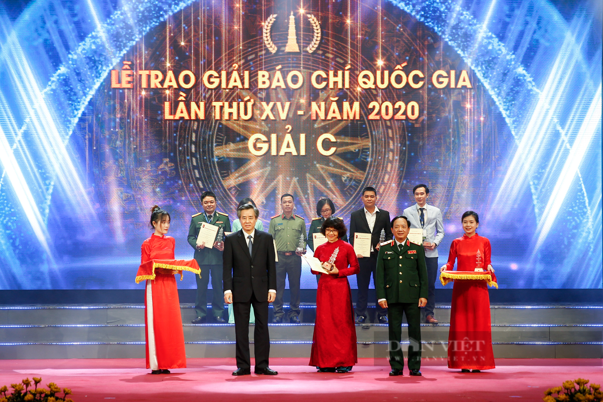 Phóng viên báo Nông thôn Ngày nay/Dân Việt nhận giải B và C Giải báo chí Quốc gia - Ảnh 5.