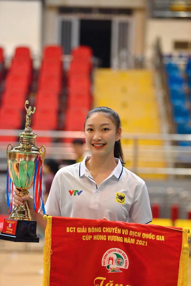 4 hoa khôi mới của bóng chuyền nữ Việt Nam: Xinh hết phần thiên hạ - Ảnh 4.