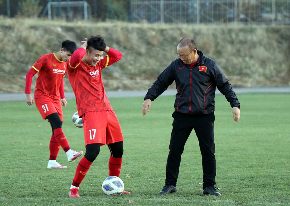 Tin sáng (25/10): U23 Việt Nam có cơ hội nhận quà &quot;siêu to, khổng lồ&quot; từ thầy Park - Ảnh 1.