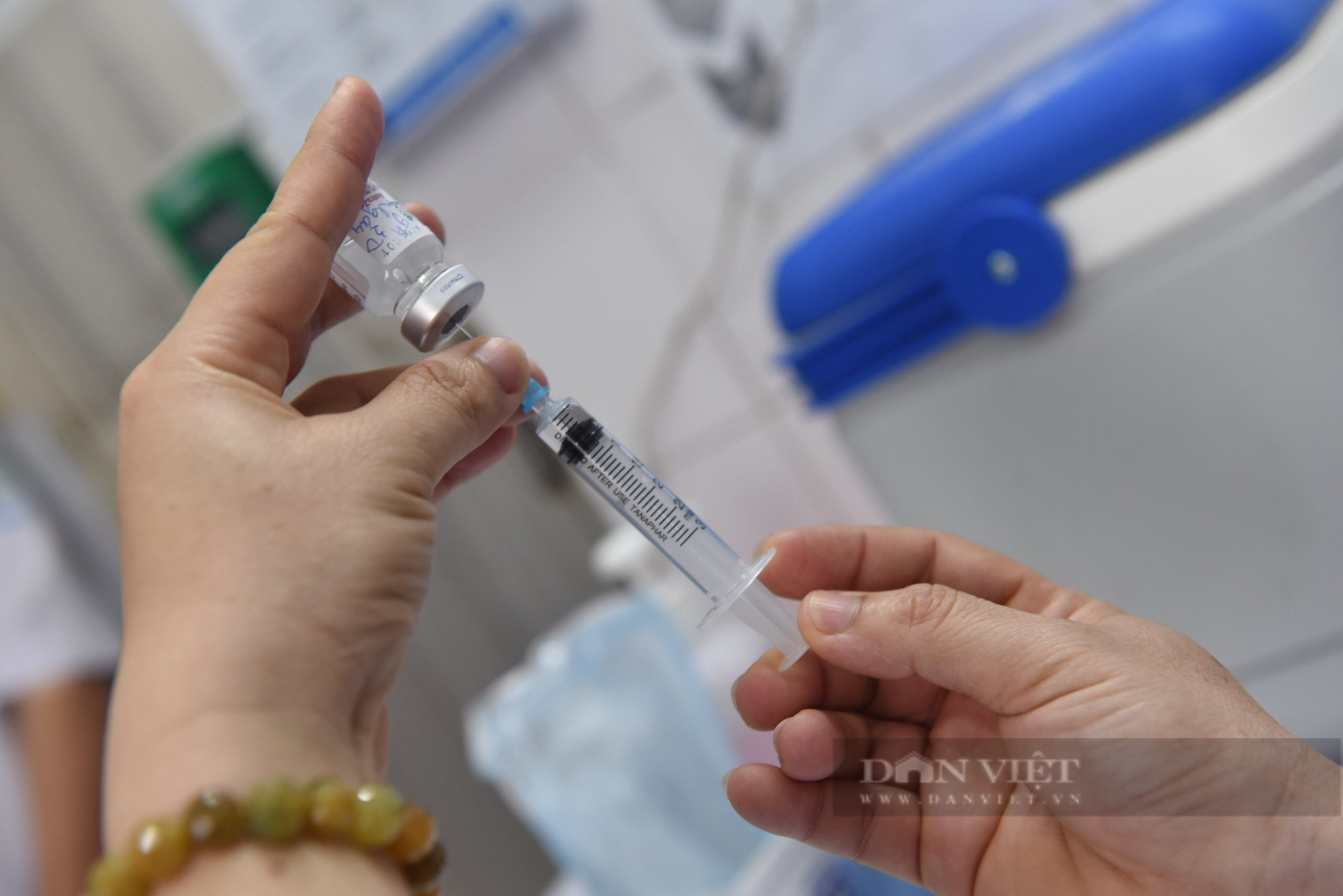 ĐBQH, bác sĩ Nguyễn Lân Hiếu nói gì về việc tiêm vaccine phòng Covid -19 cho trẻ em? - Ảnh 2.