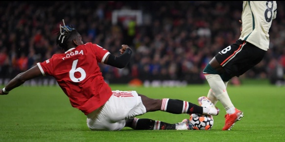 Pogba đá 14 phút, “biếu” 1 bàn và nhận 1 thẻ đỏ: Huyền thoại Paul Scholes khuyên… giải nghệ - Ảnh 1.