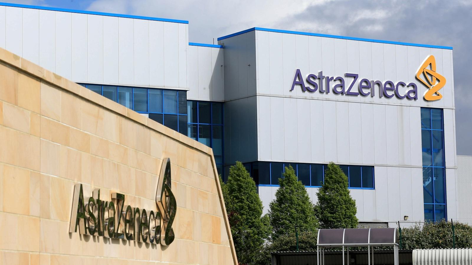 AstraZeneca là một công ty công nghệ sinh học và dược phẩm đa quốc gia của Anh-Thụy Điển, có trụ sở chính ở Cambridge, Anh. Ảnh: @AFP.