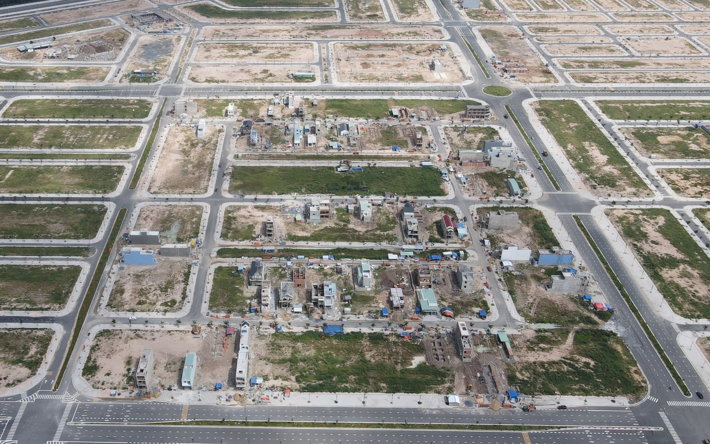 Đồng Nai: Nhiều ngôi nhà mới khang trang mọc lên trên Khu tái định cư sân bay Long Thành