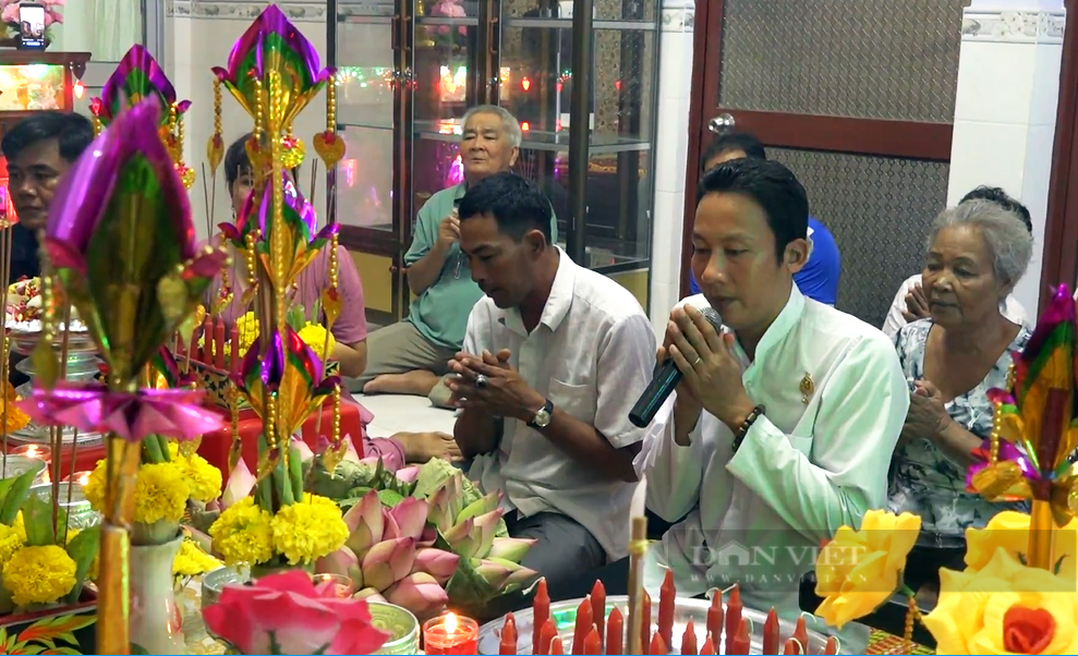 Lễ dâng y – nét văn hóa độc đáo của người Khmer Nam Bộ - Ảnh 2.