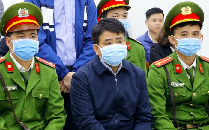 4 ngày bị truy tố liên tiếp 2 vụ án, ông Nguyễn Đức Chung sẽ đối mặt thêm bao nhiêu năm tù? - Ảnh 3.