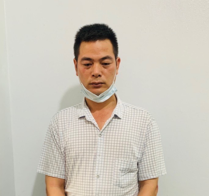 Lộ diện kẻ cầm dao giết vợ, đâm bố vợ ngay tại Tòa án huyện ở Bắc Giang - Ảnh 1.