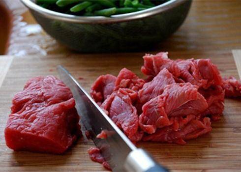 Ướp thịt bò cho đường hay muối, làm sai bảo sao thịt bò khô cứng, không ngon - Ảnh 2.
