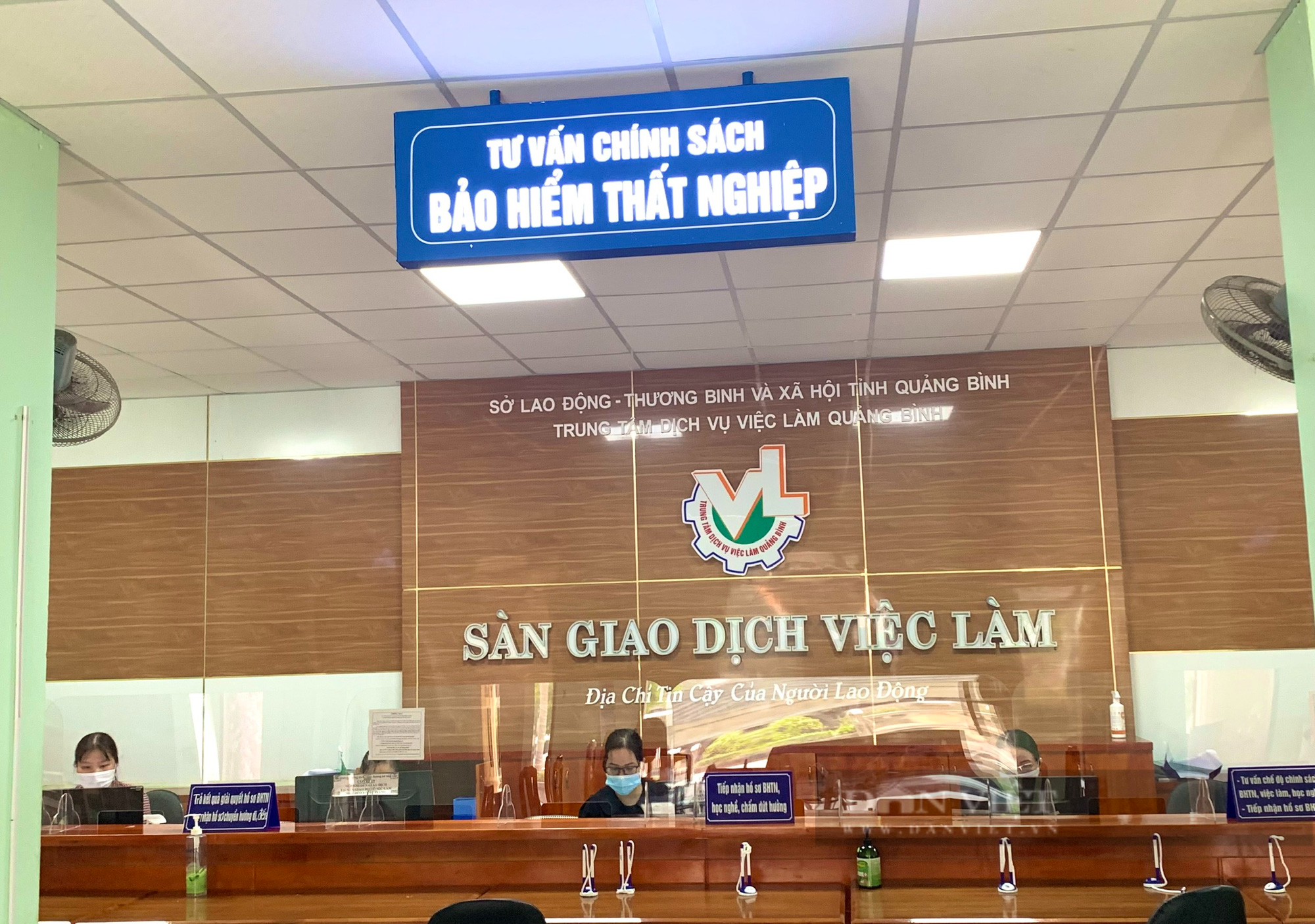 Quảng Bình: Nhiều giải pháp hỗ trợ và chi trả bảo hiểm thất nghiệp cho lao động - Ảnh 3.