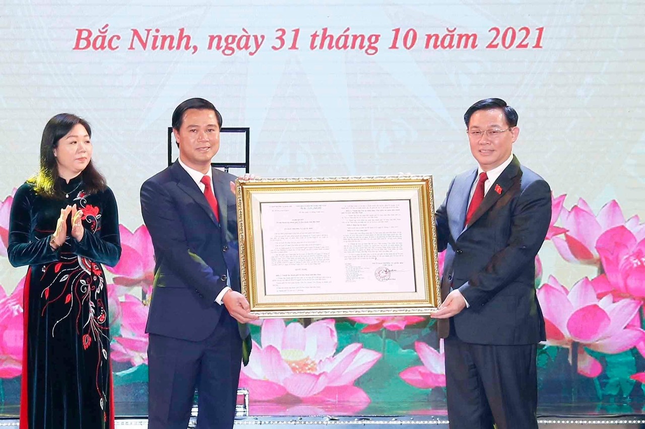 Bắc Ninh: Kỷ niệm 100 năm ngày sinh Chủ tịch Quốc hội Lê Quang Đạo và công bố thành lập thành phố Từ Sơn - Ảnh 4.