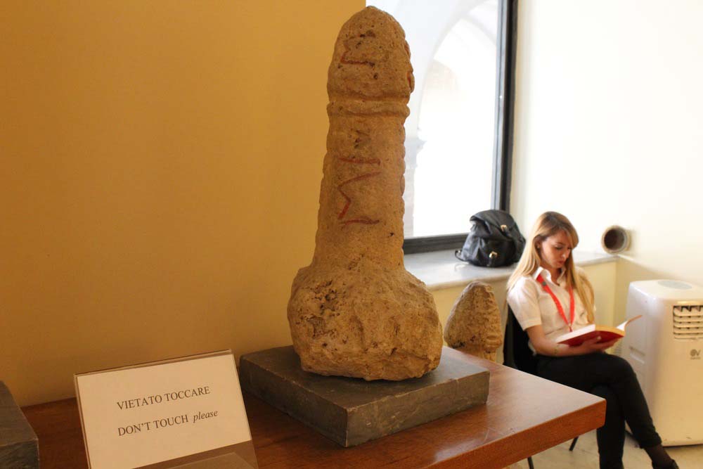 Ý: Bảo tàng khảo cổ, nơi lưu giữ văn hóa khiêu dâm chỉ người trên 18 tuổi mới được đến - Ảnh 1.