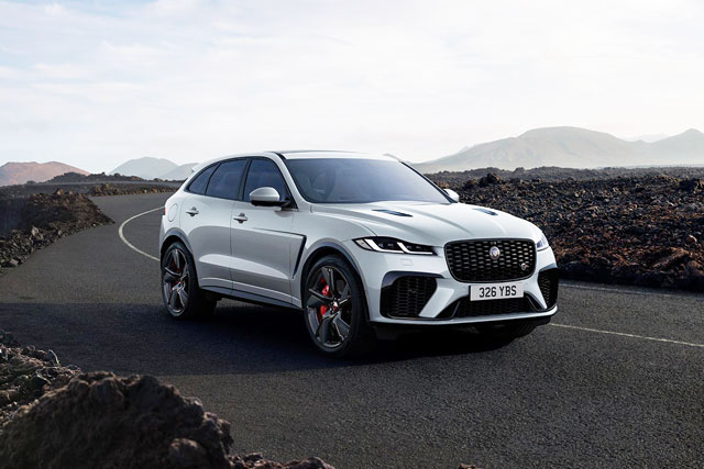 Jaguar F-Pace SVR 2022 - SUV sang trọng giá gần 2 tỷ đồng - Ảnh 2.