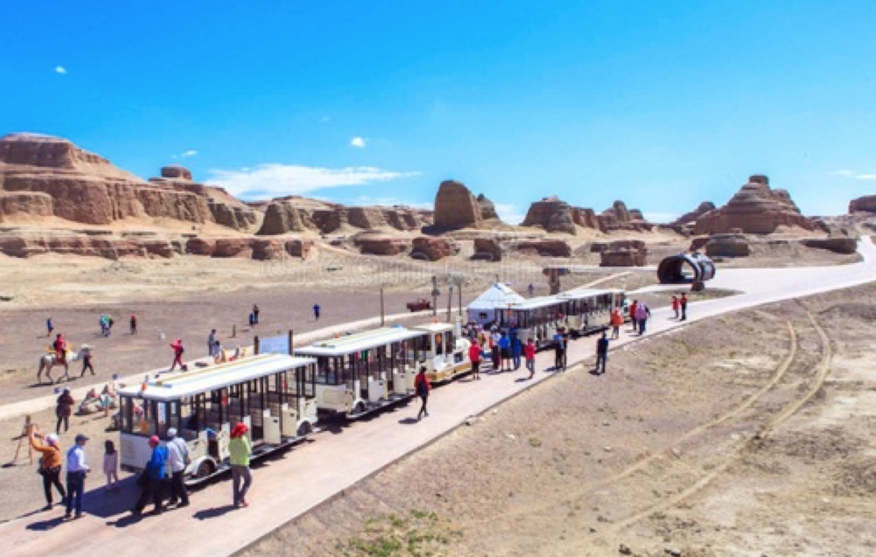 Trung Quốc: “Thị trấn ma” - cửa ngõ dẫn vào sa mạc Gobi với kế hoạch trở thành điểm đến du lịch - Ảnh 4.
