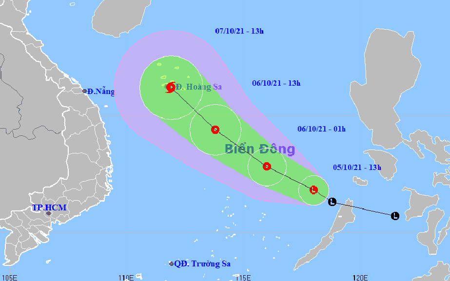 Bão số 8 nối tiếp bão số 7 trên biển Đông, chuyên gia nhận định miền Trung sẽ có mưa cực kỳ lớn