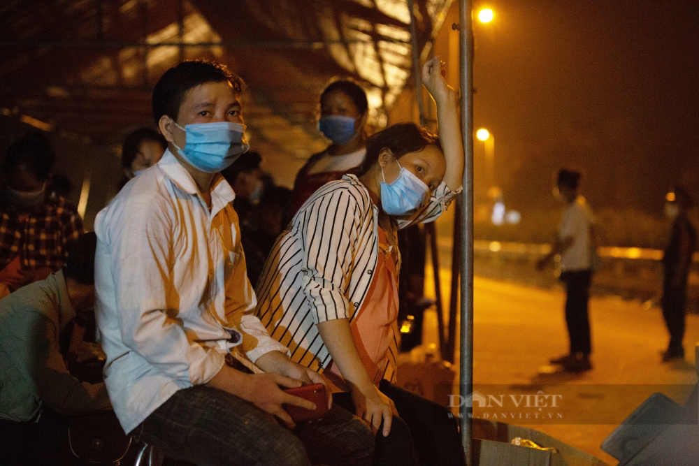 Hành trình vượt hơn 1.500 km trở về quê nhà bằng &quot;máu và nước mắt&quot; của những người tha hương nơi đất khách - Ảnh 7.