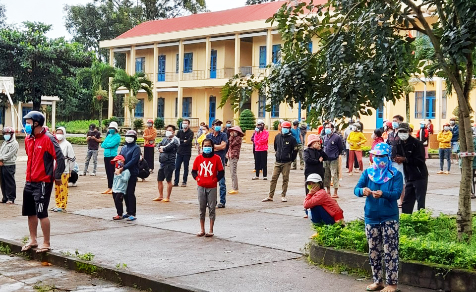 Đắk Lắk: Bùng phát đợt dịch Covid-19 mới trong cộng đồng tại nhiều địa phương - Ảnh 4.