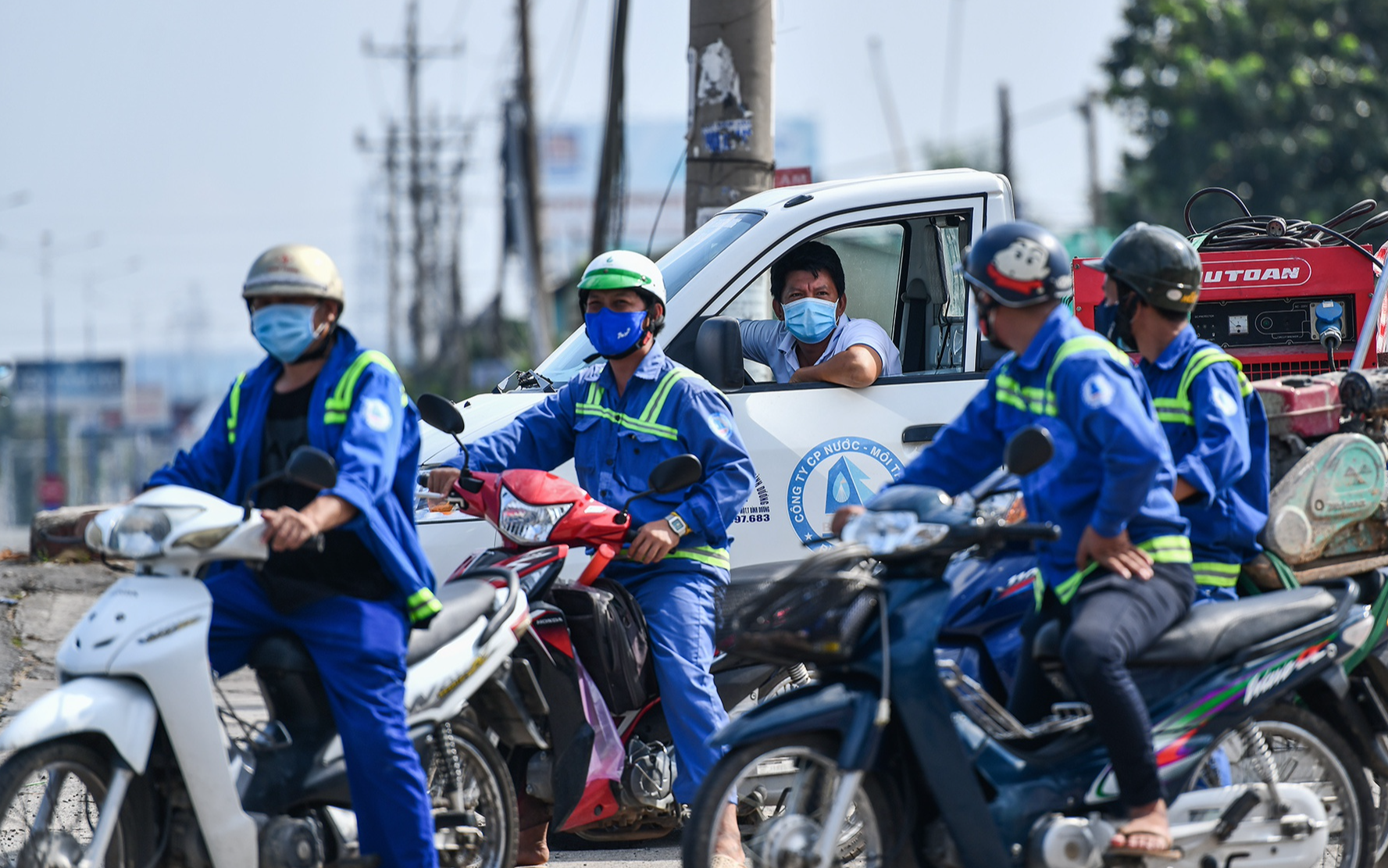 Chủ tịch tỉnh Bình Dương muốn doanh nghiệp "chia sẻ" quy định bắt buộc xét nghiệm Covid-19 2 lần/tuần