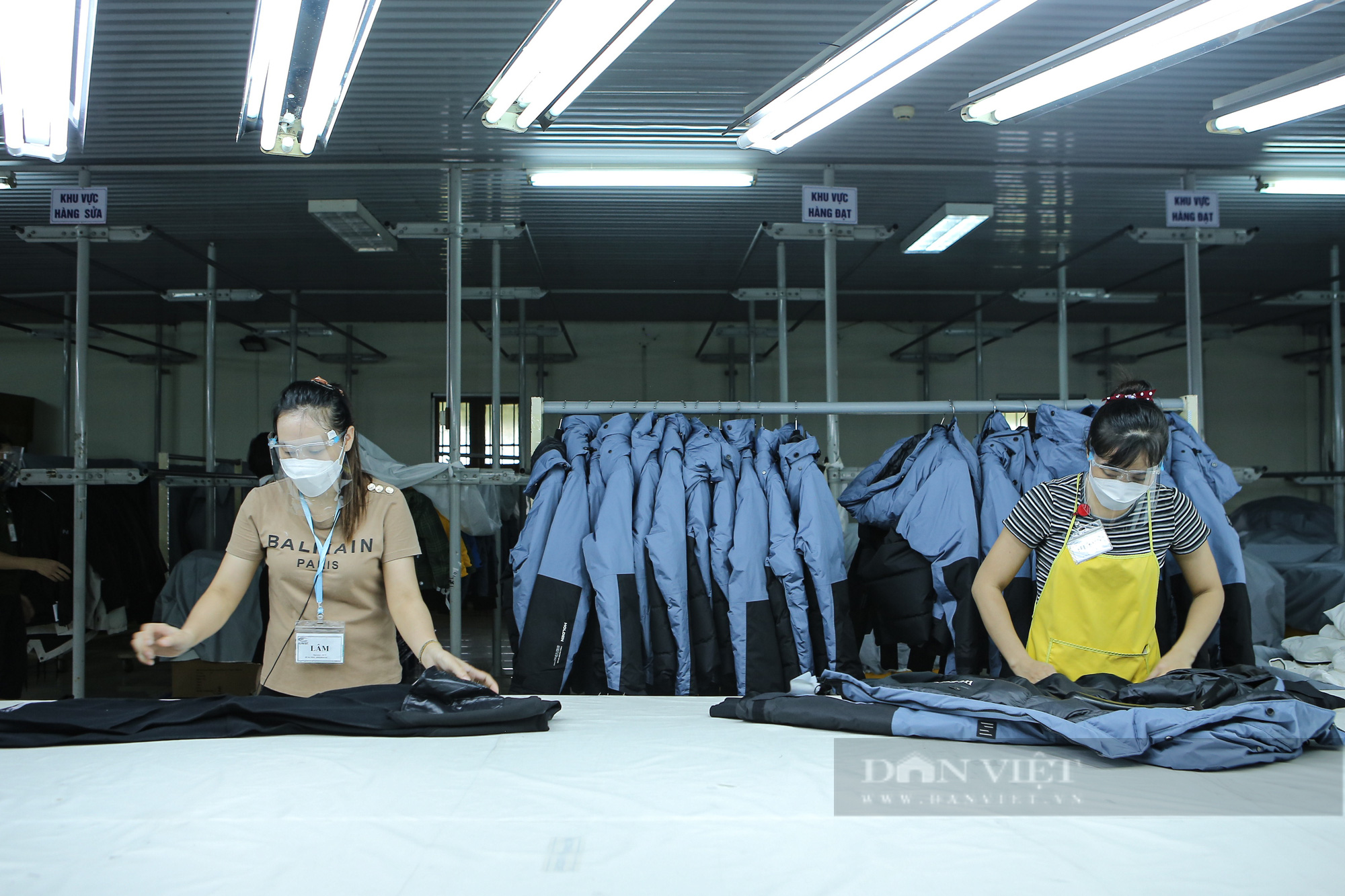 Hà Nội: Hàng loạt nhà máy hoạt động trở lại, công nhân vui mừng khôn xiết - Ảnh 8.