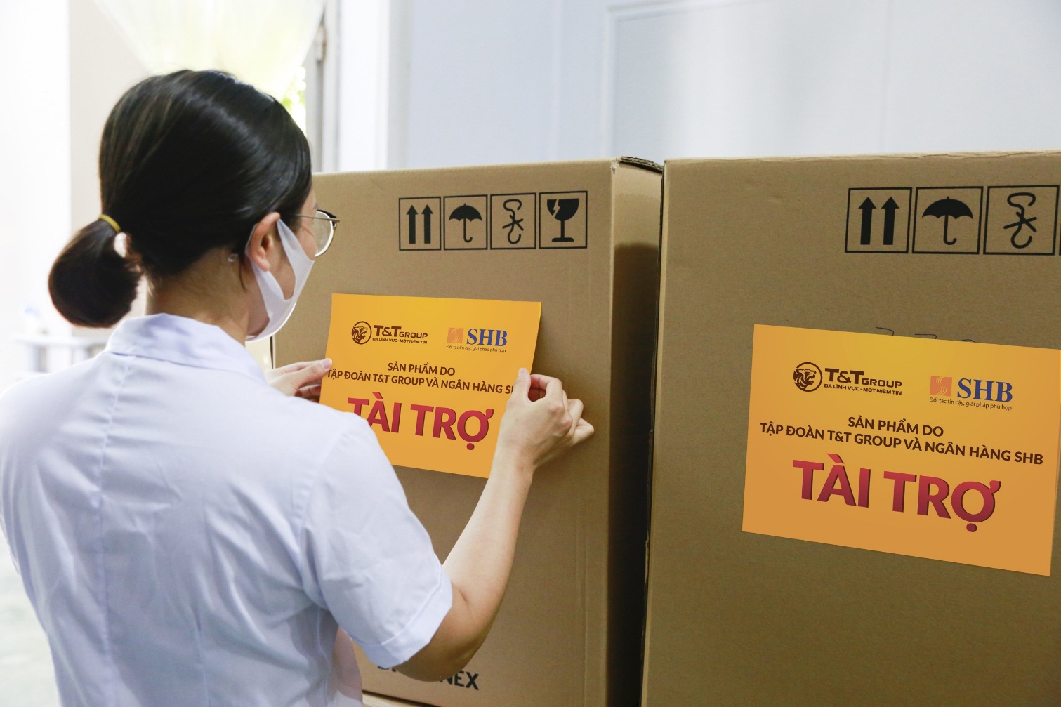 Tập đoàn T&T Group và Ngân hàng SHB hỗ trợ tỉnh Hải Dương 150.000 bộ kit xét nghiệm nhanh trị giá gần 7 tỷ đồng - Ảnh 4.