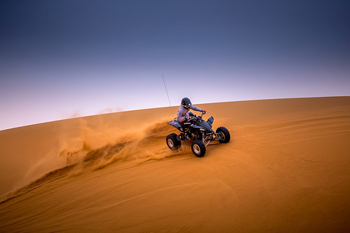 Arab Saudi: Chinh phục sa mạc Nafud với những bí mật ẩn giấu trong các cồn cát đỏ - Ảnh 2.