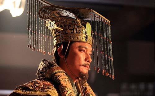 Giải mã bí mật về 12 dải ngọc trước mũ của Tần Thuỷ Hoàng - Ảnh 1.