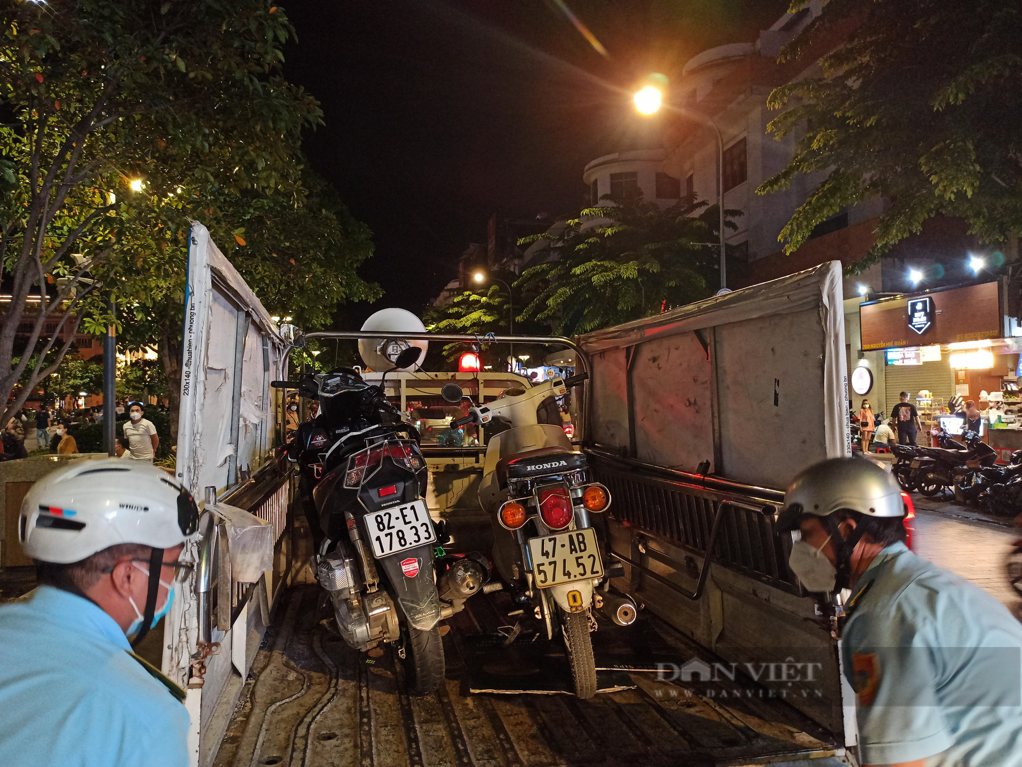 TP.HCM: Vừa nới lỏng giãn cách, khu vực trung tâm đông nghẹt người đi &quot;thư giãn&quot; trở lại - Ảnh 5.