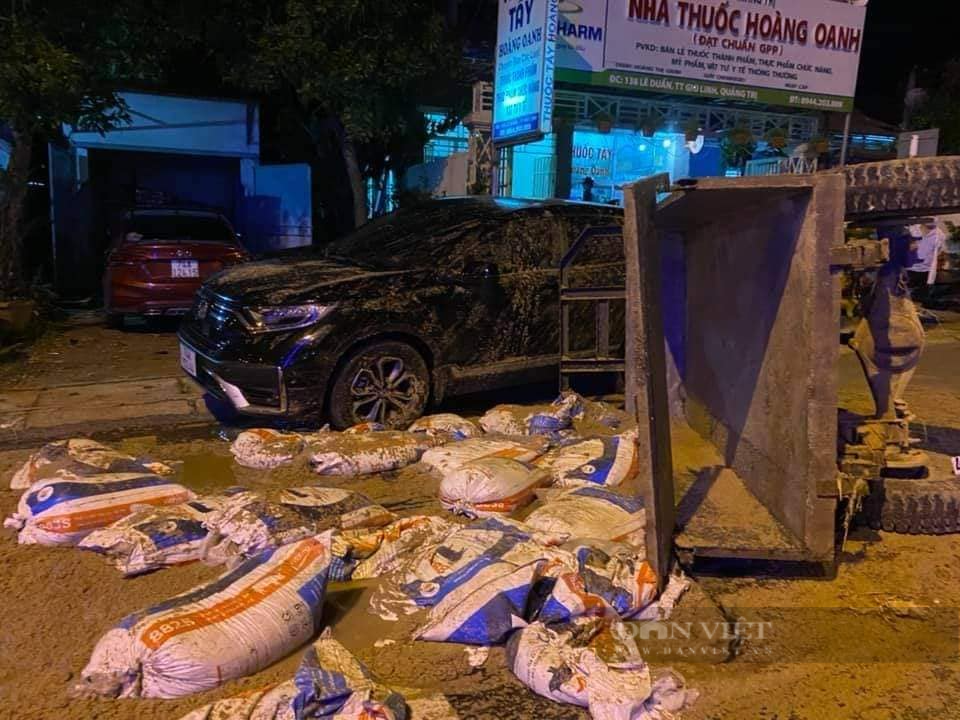 Tai nạn liên hoàn ở Quảng Trị khiến 1 người tử vong - Ảnh 1.