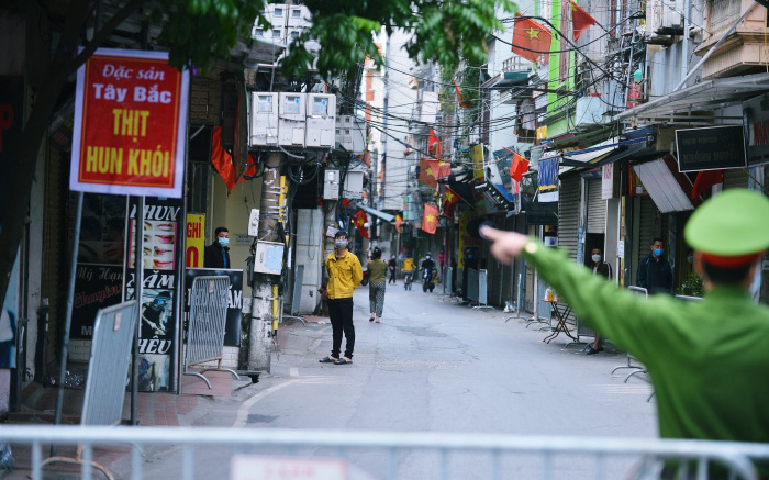Hà Nội: Căng thẳng tại ổ dịch 39 F0, phong toả 3 tổ dân phố phường Phú Đô, nâng lên cấp độ 3  