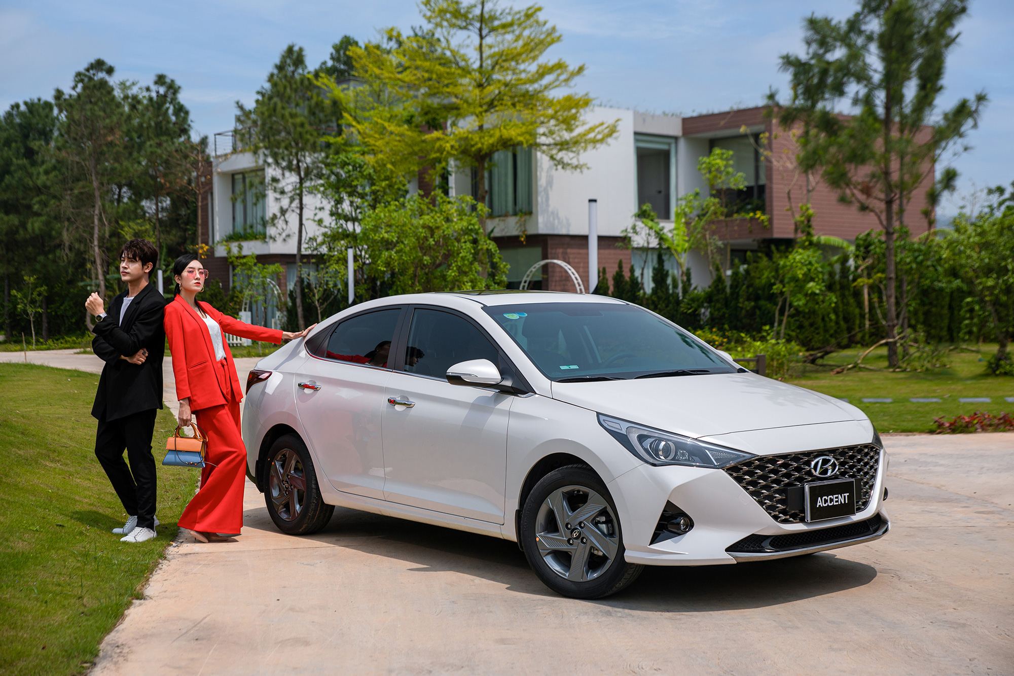 Doanh số Hyundai Accent cao ngất ngưởng, vượt xa VinFast Fadil - Ảnh 1.