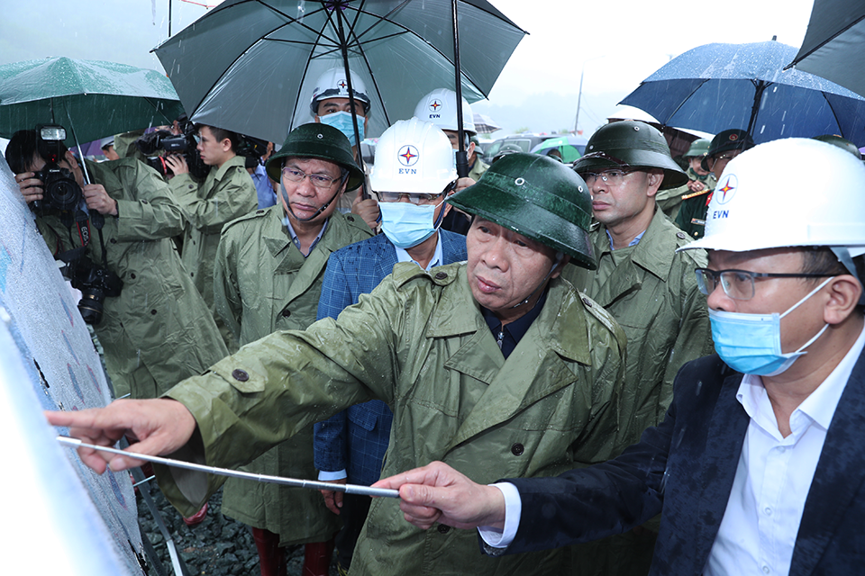 Thông tin mới nhất về vụ sạt trượt mái hố móng công trình Nhà máy Thủy điện Hòa Bình mở rộng - Ảnh 1.