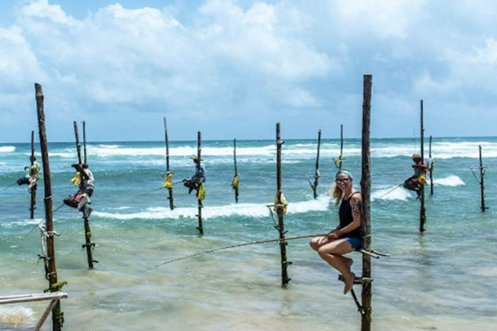 Sri Lanka với điểm đến du lịch ấn tượng &quot;ngư dân câu cá trên cọc cà kheo&quot; - Ảnh 4.