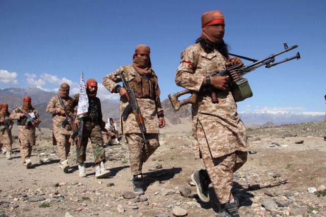 Taliban giáng đòn mạnh vào kẻ thù không đội trời chung, giăng lưới bắt 600 chiến binh IS - Ảnh 1.