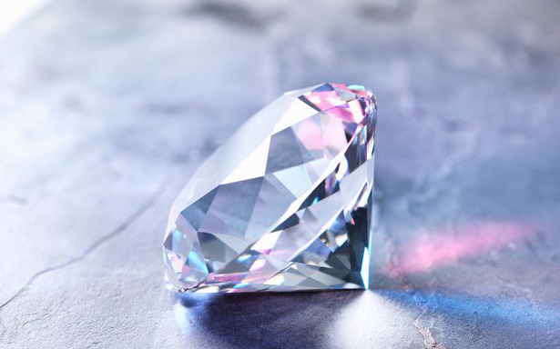Phát hiện loại khoáng chất "độc nhất vô nhị" bên trong viên kim cương được tìm thấy ở lõi Trái đất