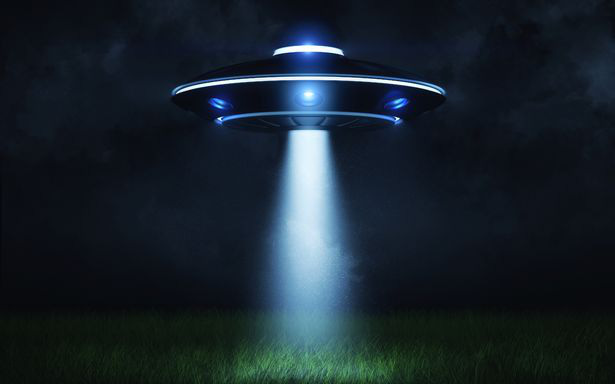 Bất ngờ với những tài liệu bí mật của FBI về UFO