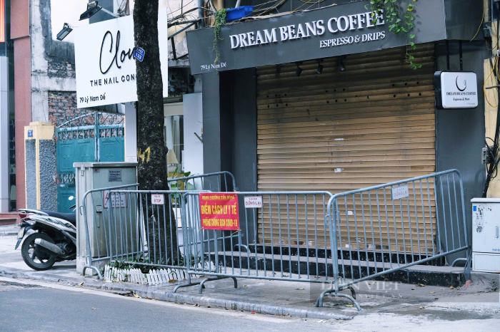 Hà Ná»™i ghi nháºn số ca nhiá»…m cao ká»· lục, hà ng loạt quán ăn, cá»a hà ng ở trung tâm tạm phong toả - Ảnh 11. Hà Ná»™i ghi nháºn số ca nhiá»…m cao ká»· lục, hà ng loạt quán ăn, cá»a hà ng ở trung tâm tạm phong toả - Ảnh 11.