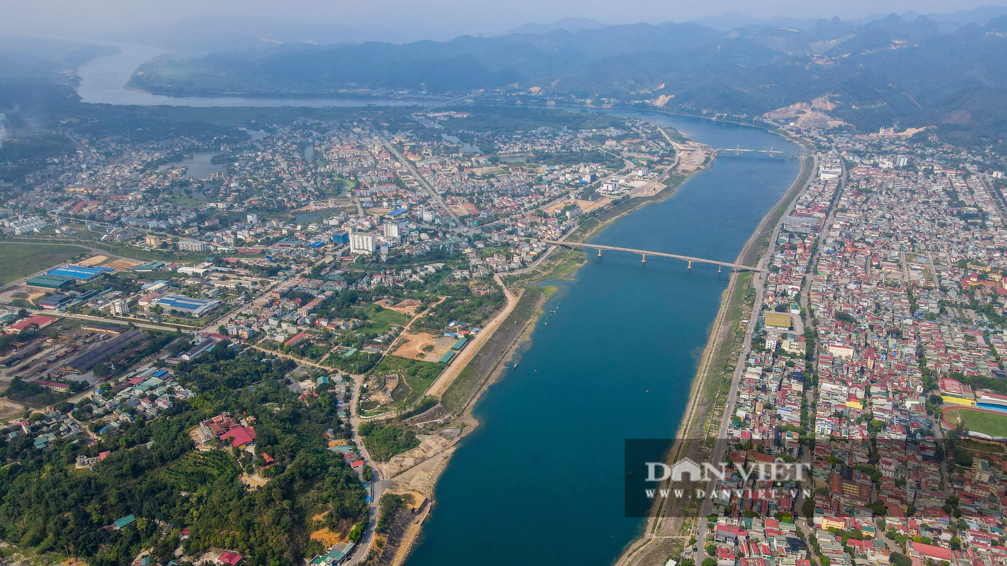 Nguồn nước sông Đà xuống thấp, nhiều khu vực của Hà Nội có nguy cơ thiếu nước sạch - Ảnh 1.