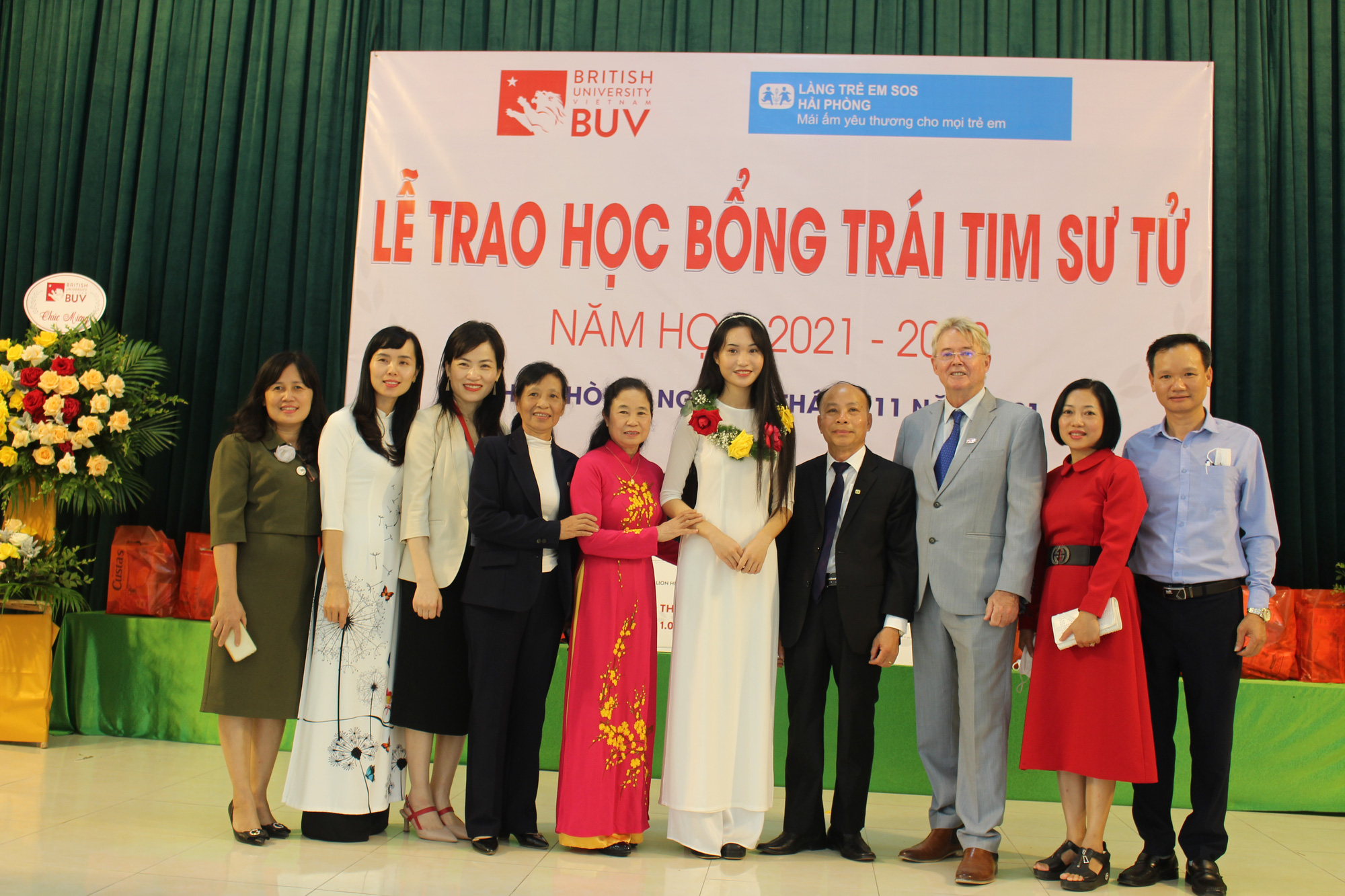 Hải Phòng: Nữ sinh Làng trẻ SOS đạt học bổng “Trái tim Sư tử” 1 tỷ đồng - Ảnh 2.