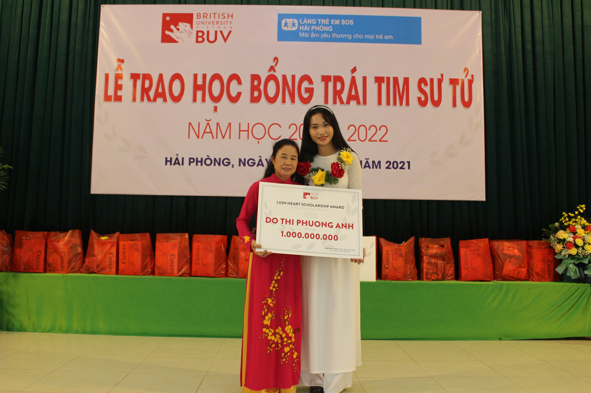 Hải Phòng: Nữ sinh Làng trẻ SOS đạt học bổng “Trái tim Sư tử” 1 tỷ đồng - Ảnh 4.