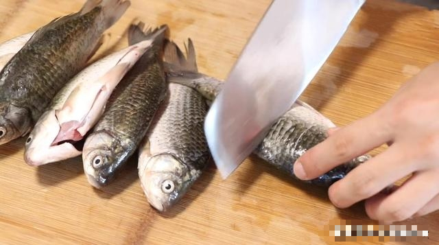 Công thức nấu canh cá cực đỉnh, không cần lo con nhỏ bị hóc xương - Ảnh 2.